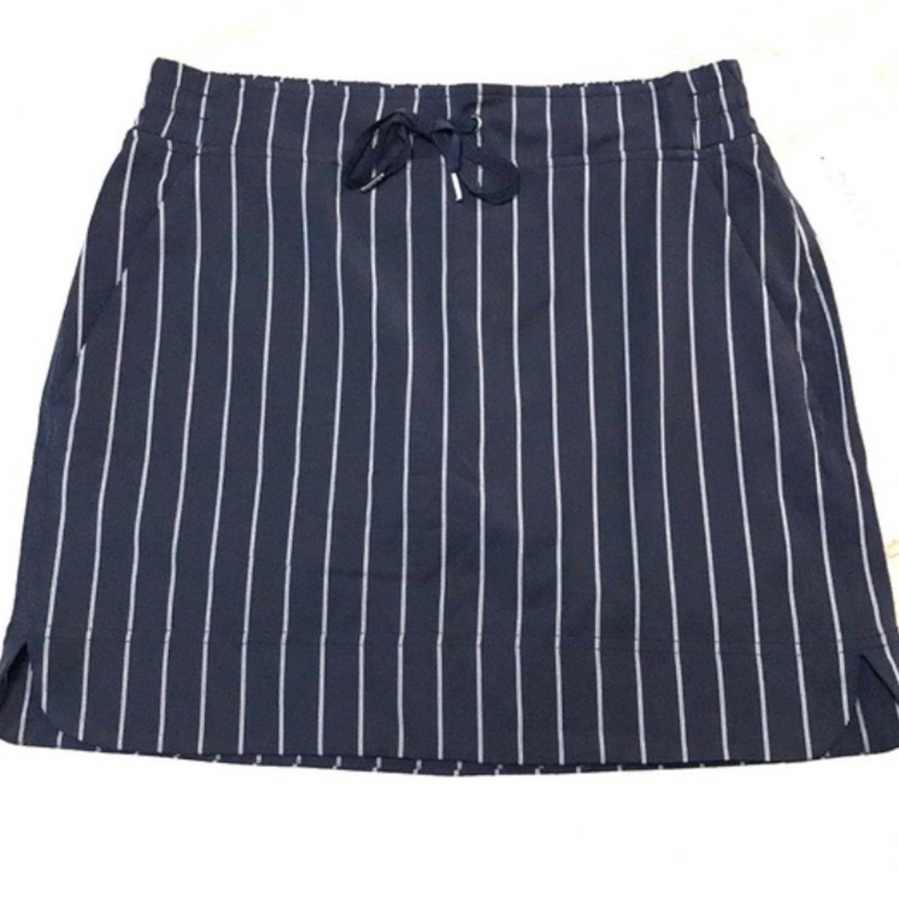 Athleta Stripe Midtown Skort Navy Size 2